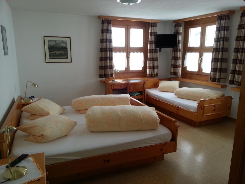 Dreibettzimmer